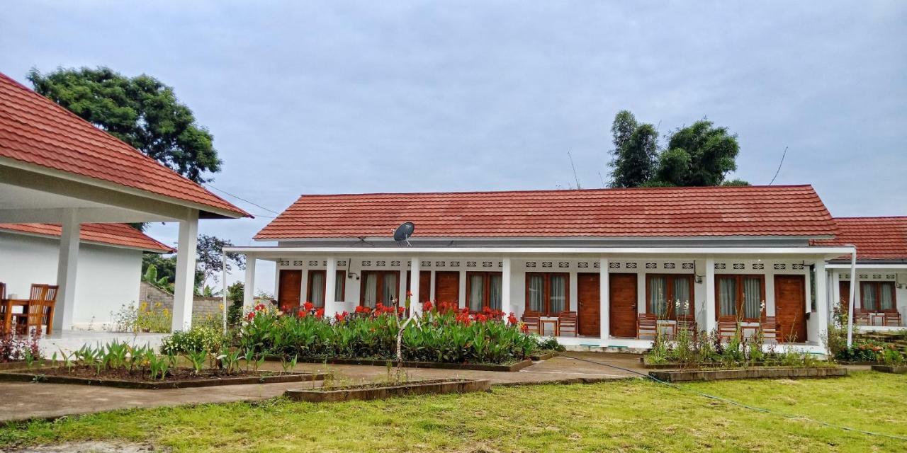 Rinjani Hill Hotel Sembalunlawang Exterior photo